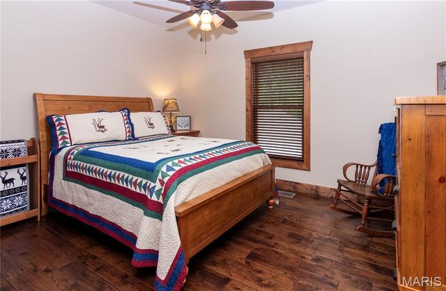1016 Frisco Hollows Road, Imperial, MO 63052