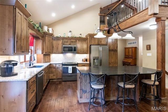 1016 Frisco Hollows Road, Imperial, MO 63052