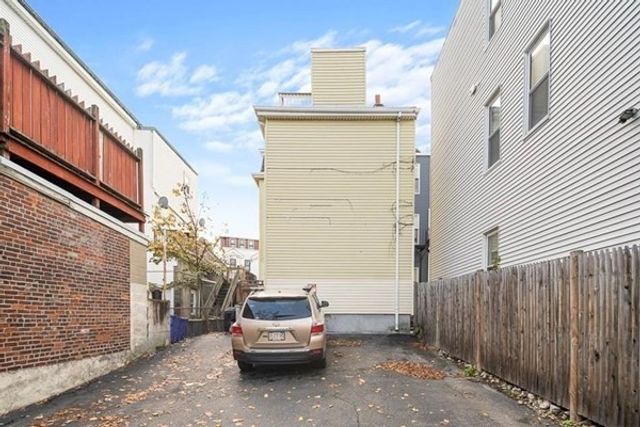 264 Webster 3, Boston, MA 02128