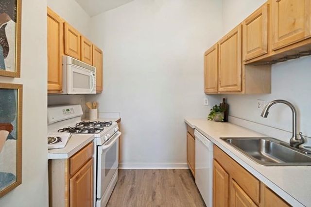 264 Webster 3, Boston, MA 02128