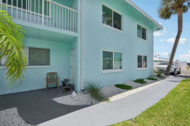 117 7TH STREET N 1, Bradenton Beach, FL 34217