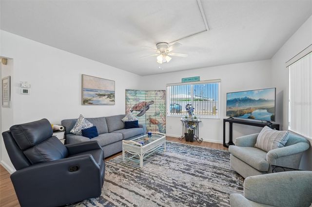 117 7TH STREET N 1, Bradenton Beach, FL 34217