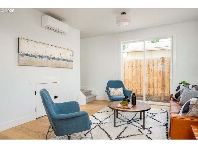 6961 Ne Stanton St, Portland, OR 97213