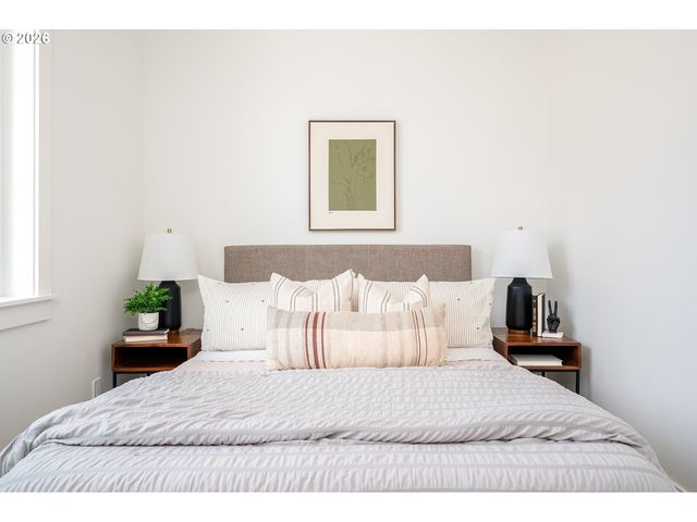 6961 Ne Stanton St, Portland, OR 97213