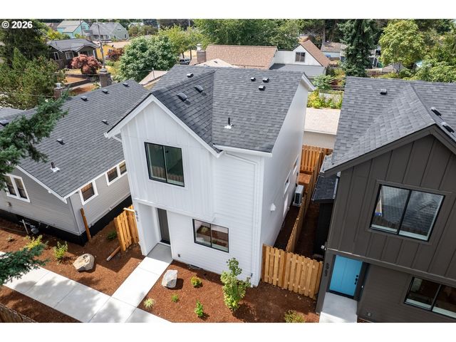 6961 Ne Stanton St, Portland, OR 97213