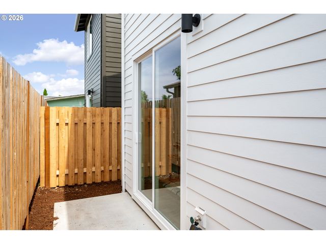 6961 Ne Stanton St, Portland, OR 97213