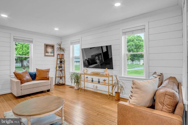 295 MARTIN ROAD, Carlisle, PA 17015