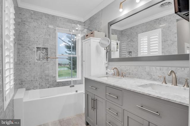 295 MARTIN ROAD, Carlisle, PA 17015
