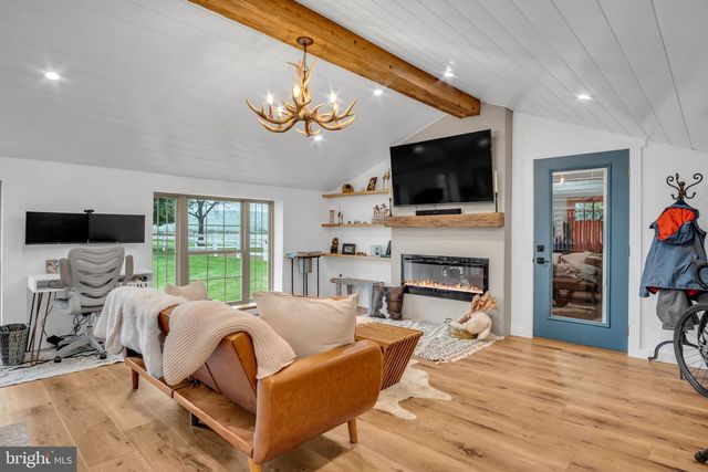 295 MARTIN ROAD, Carlisle, PA 17015