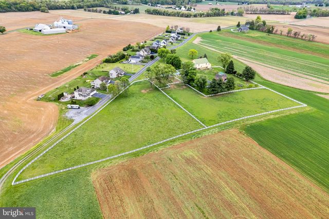 295 MARTIN ROAD, Carlisle, PA 17015