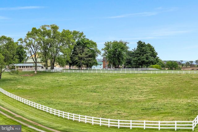 295 MARTIN ROAD, Carlisle, PA 17015