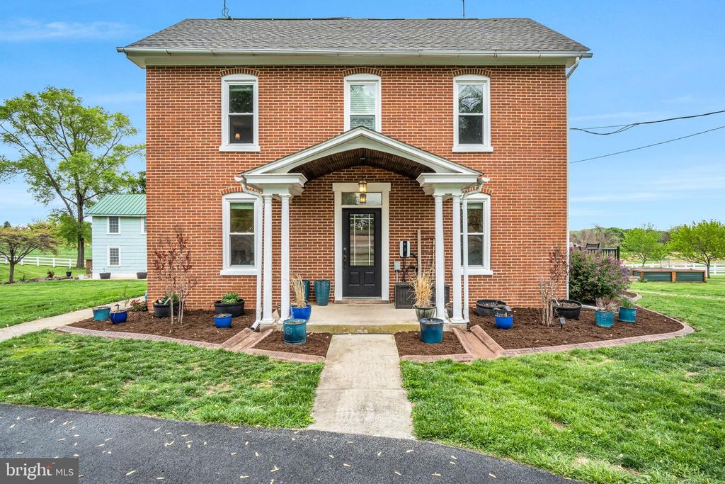 295 MARTIN ROAD, Carlisle, PA 17015