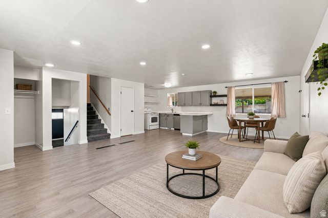 769 HILL BLVD, Layton, UT 84041