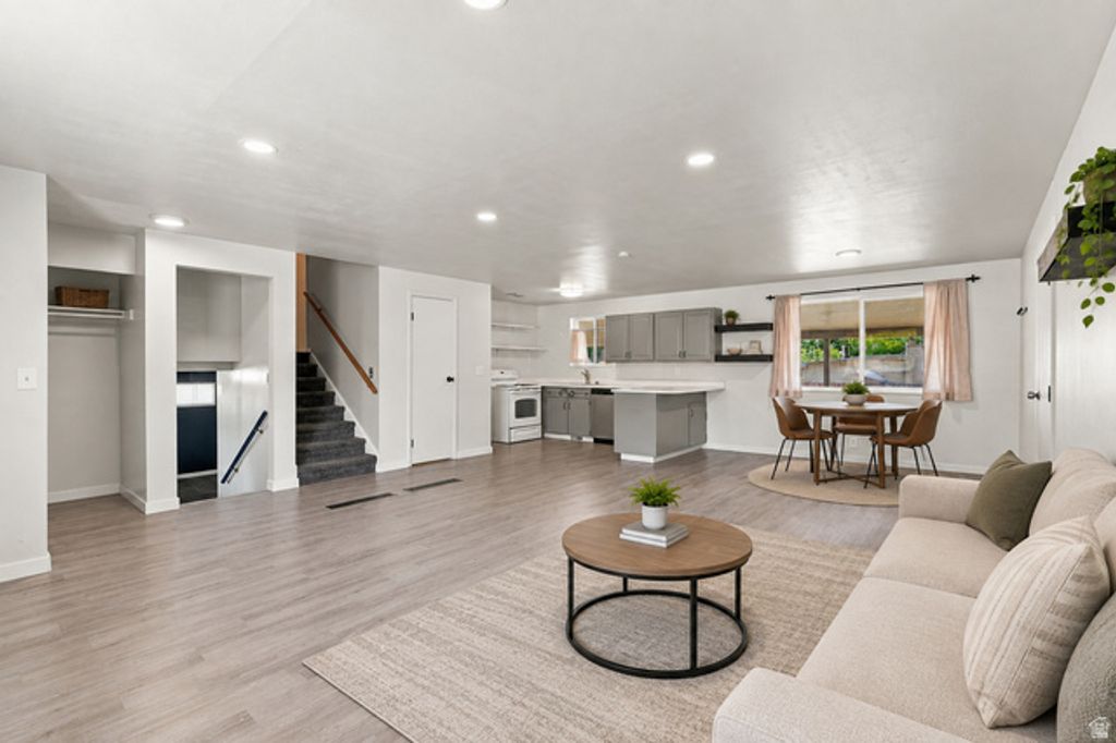 769 HILL BLVD, Layton, UT 84041 — photo 4