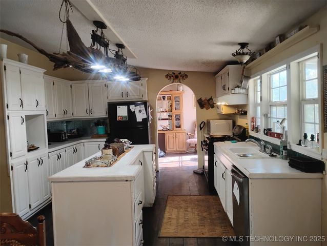 360 S BK 1600 Road, Stigler, OK 74462