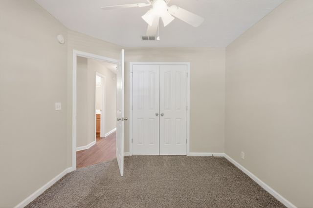 851 Kanatak Ln, Murfreesboro, TN 37128