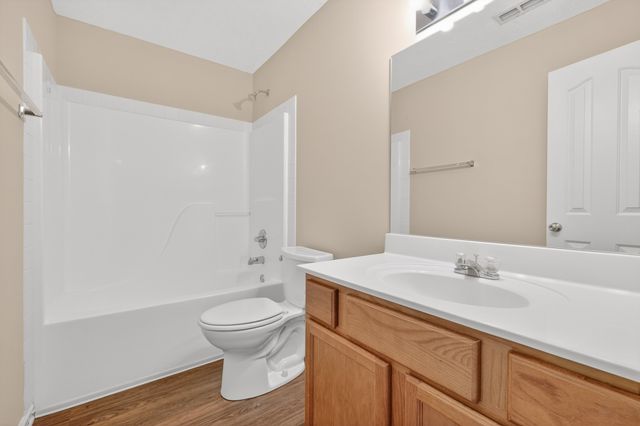 851 Kanatak Ln, Murfreesboro, TN 37128