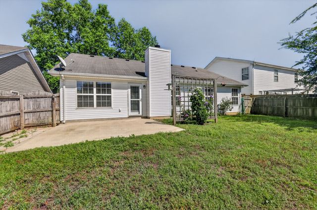 851 Kanatak Ln, Murfreesboro, TN 37128