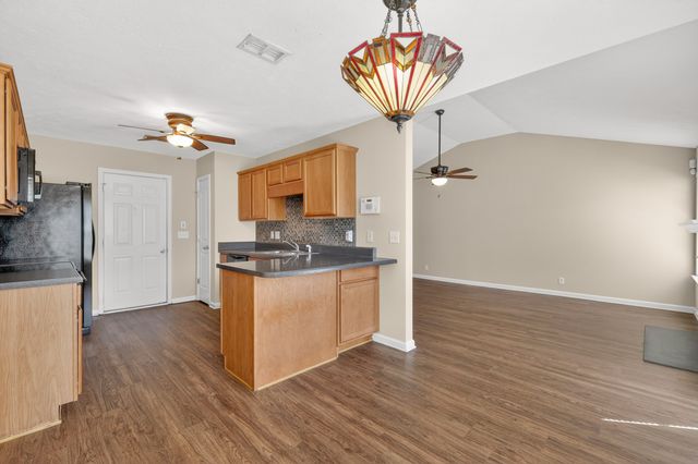 851 Kanatak Ln, Murfreesboro, TN 37128
