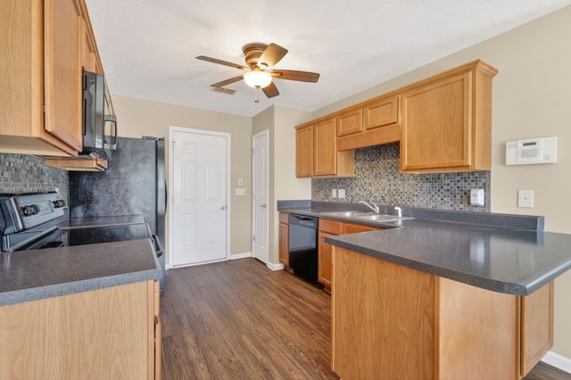 851 Kanatak Ln, Murfreesboro, TN 37128