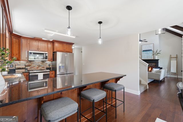 61 Overlook Road, Blue Ridge, GA 30513