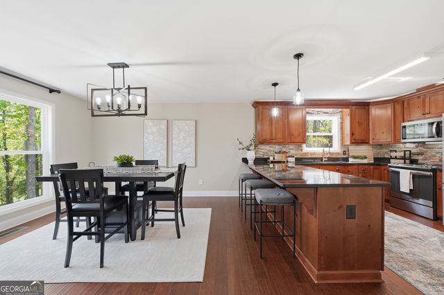61 Overlook Road, Blue Ridge, GA 30513