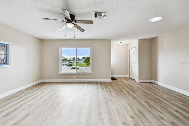 1805 BUTTERFLY PLACE, Sun City Center, FL 33573