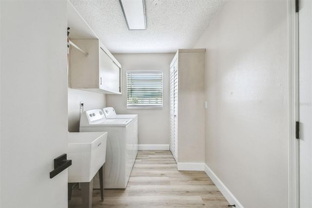 1805 BUTTERFLY PLACE, Sun City Center, FL 33573