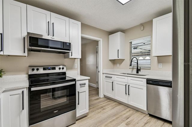 1805 BUTTERFLY PLACE, Sun City Center, FL 33573