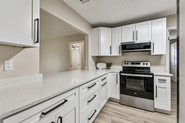 1805 BUTTERFLY PLACE, Sun City Center, FL 33573