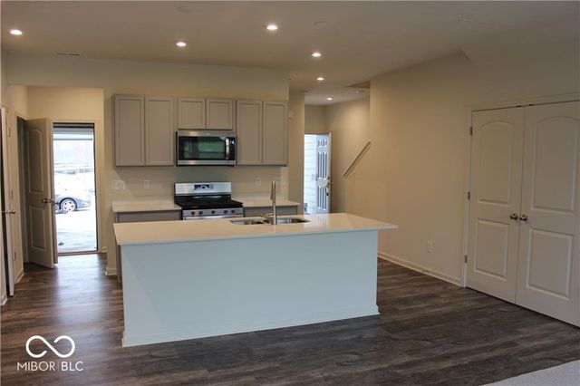 14270 Bay Willow Drive, Fishers, IN 46037