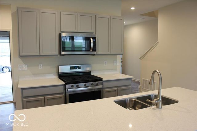 14270 Bay Willow Drive, Fishers, IN 46037