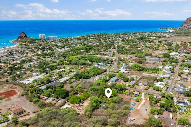 84-425 Makaha Valley Road, Waianae, HI 96792