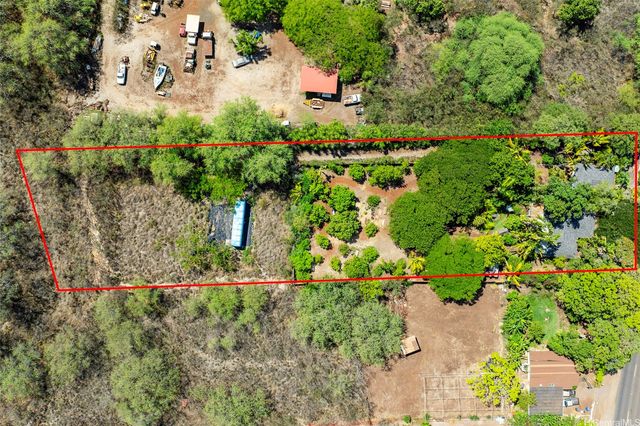 84-425 Makaha Valley Road, Waianae, HI 96792