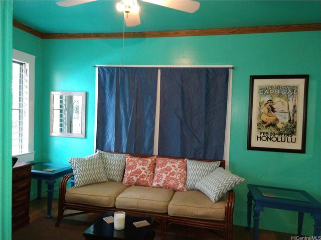 84-425 Makaha Valley Road, Waianae, HI 96792