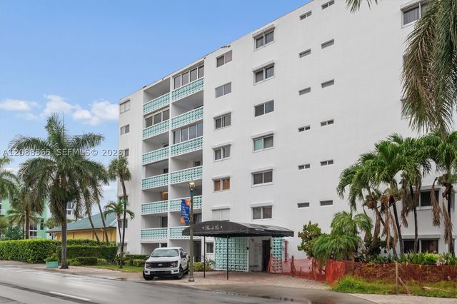1 N Golfview Rd 201, Lake Worth, FL 33460
