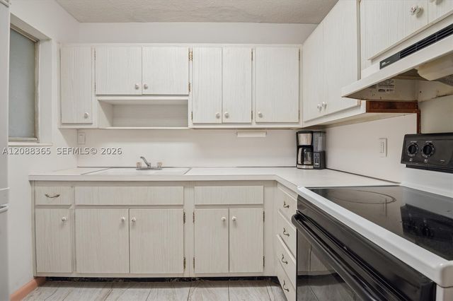 1 N Golfview Rd 201, Lake Worth, FL 33460