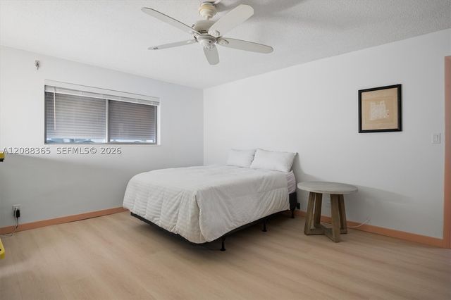 1 N Golfview Rd 201, Lake Worth, FL 33460
