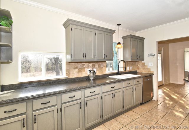 368461 E 5500 Street, Terlton, OK 74081