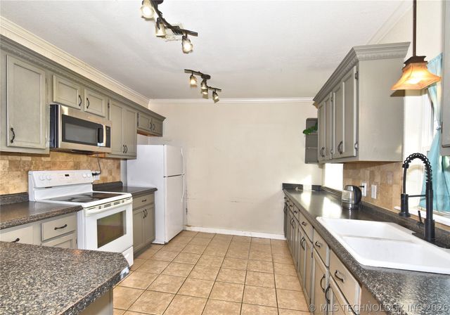 368461 E 5500 Street, Terlton, OK 74081