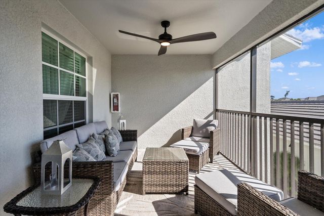12390 WELLEN GOLF STREET 201, Venice, FL 34293