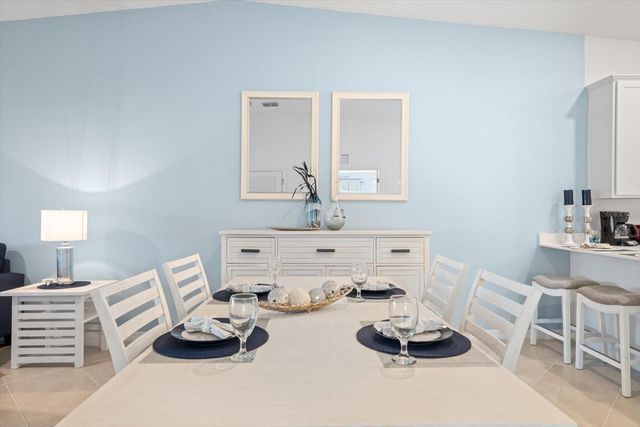 12390 WELLEN GOLF STREET 201, Venice, FL 34293