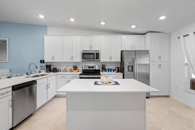 12390 WELLEN GOLF STREET 201, Venice, FL 34293