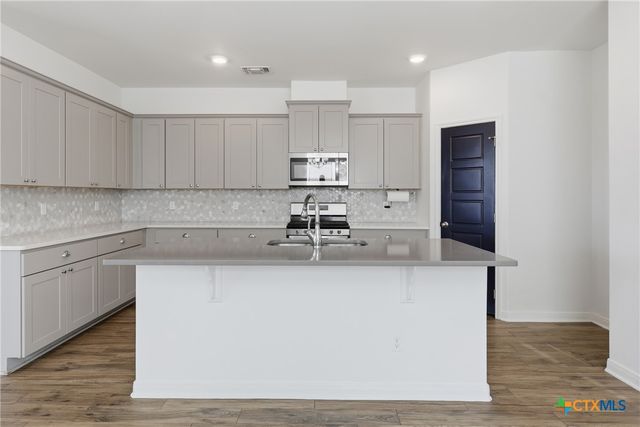 337 Brushy Creek, Victoria, TX 77904