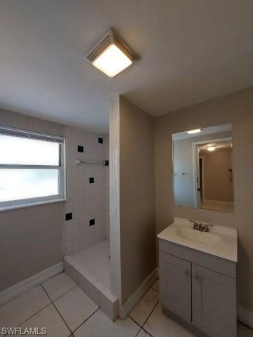 722 W Cleveland LN, Lehigh Acres, FL 33936