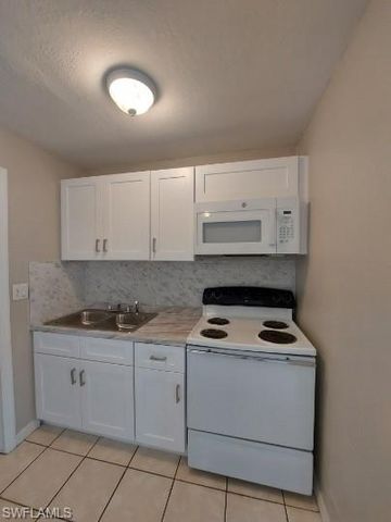 722 W Cleveland LN, Lehigh Acres, FL 33936