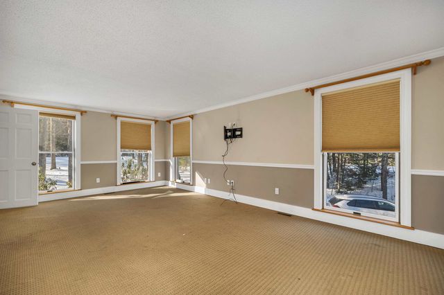 26 Orchards Road, Wolfeboro, NH 03894