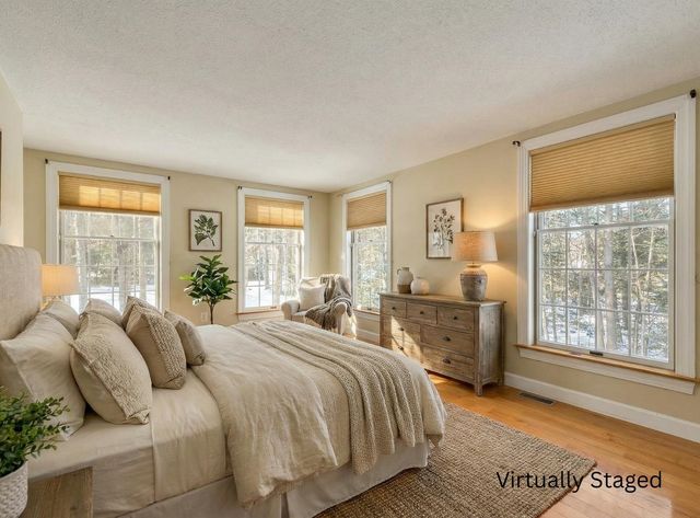 26 Orchards Road, Wolfeboro, NH 03894