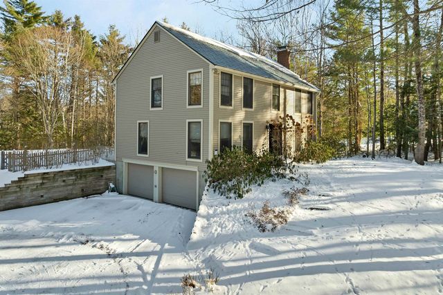 26 Orchards Road, Wolfeboro, NH 03894