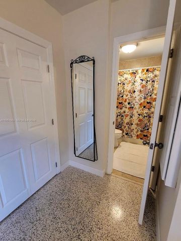 655 NE 122nd St, North Miami, FL 33161